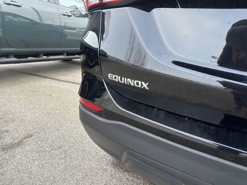 Used 2024 Chevrolet Equinox LS w/ LS Convenience Package image 4