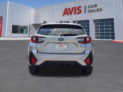 Used 2025 Subaru Crosstrek 2.0i Premium AWD/4WD image 9