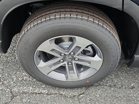 New 2025 Honda Pilot EX-L image 5