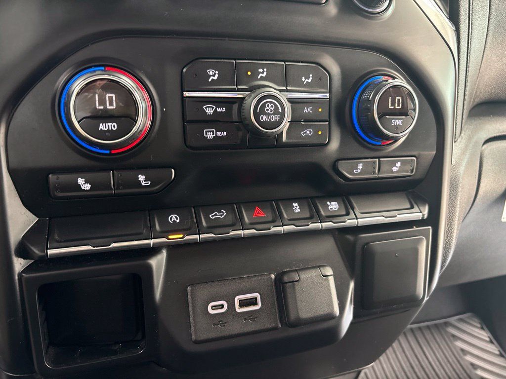 Used 2019 Chevrolet Silverado 1500 RST w/ All-Star Edition AWD/4WD image 23