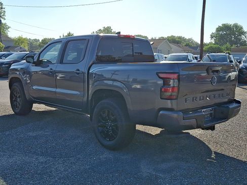 Certified 2026 Nissan Frontier SV w/ All-Weather Content Package AWD/4WD image 4