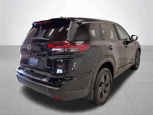 Used 2026 Nissan Rogue SV w/ Cold Weather Package AWD/4WD image 14