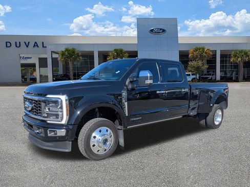 Used 2024 Ford F450 Platinum w/ FX4 Off-Road Package image 8
