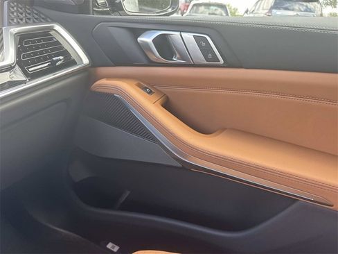 New 2026 BMW X5 M60i w/ Executive Package image 20