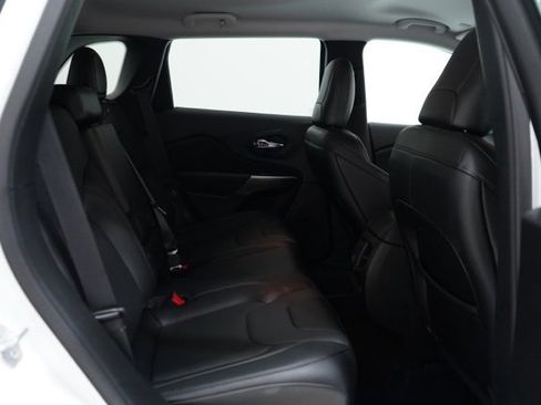 Used 2022 Jeep Cherokee Latitude Lux image 34