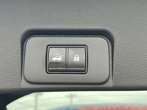 Used 2021 Nissan Rogue Platinum image 30