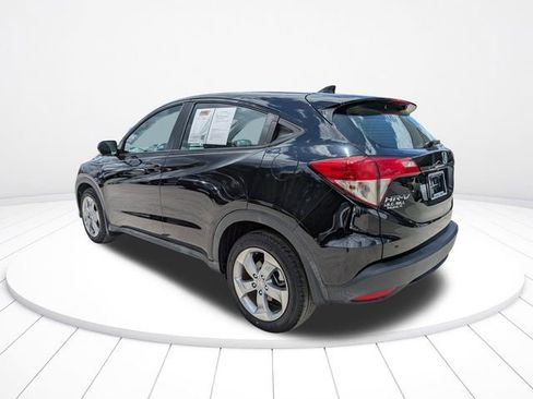 Used 2019 Honda HR-V LX image 6