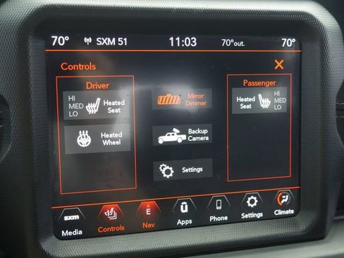 Used 2020 Jeep Gladiator Overland AWD/4WD image 5