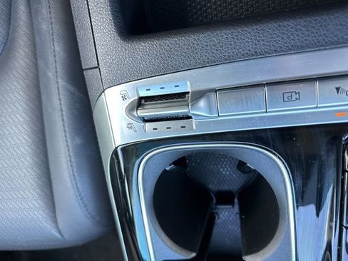 Used 2023 Kia Carnival SX Prestige FWD image 37