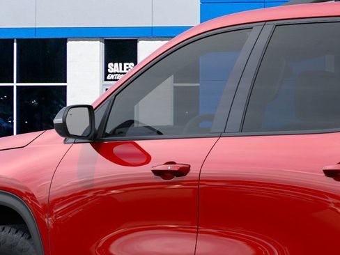 New 2026 Chevrolet Traverse Z71 w/ Driver Confidence Package image 13