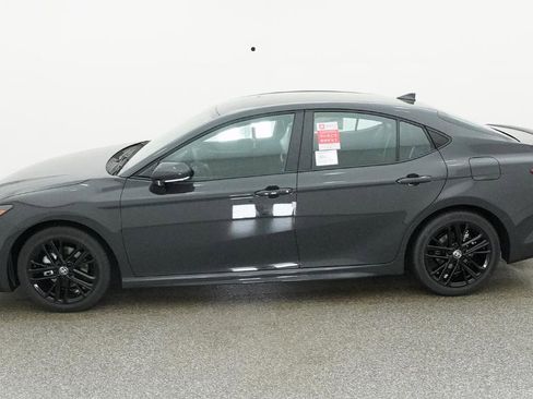 New 2026 Toyota Camry SE FWD image 6