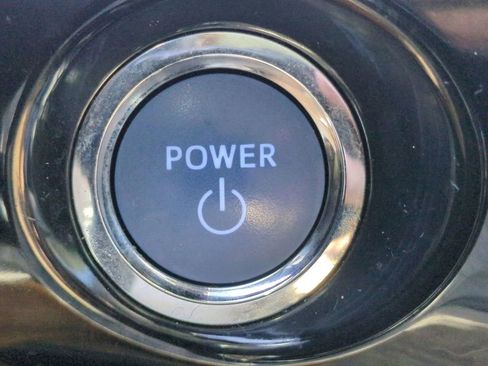 Certified 2022 Toyota Prius Limited image 30