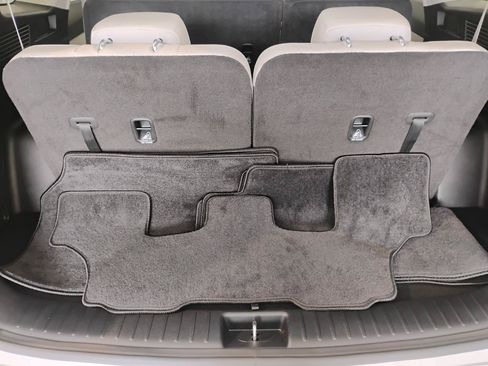 Used 2025 Kia Sorento S w/ Panoramic Sunroof Package FWD image 8