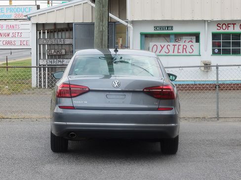 Used 2018 Volkswagen Passat 2.0T SE FWD image 7