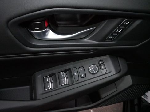 Certified 2025 Honda Accord EX-L image 19