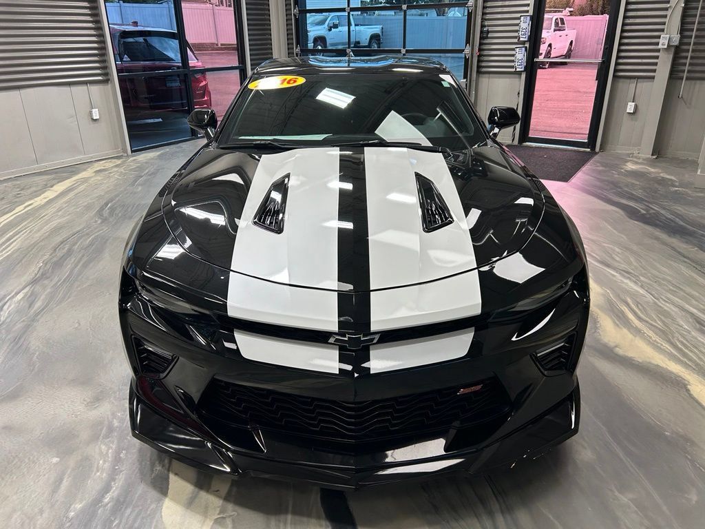 Used 2016 Chevrolet Camaro SS RWD image 36