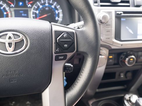 Used 2015 Toyota 4Runner SR5 AWD/4WD image 6