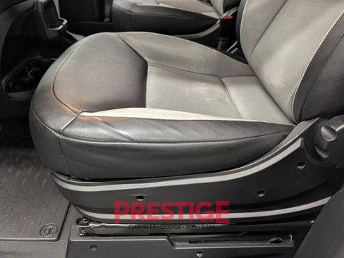 Used 2025 RAM ProMaster 2500 w/ Convenience Group FWD image 28