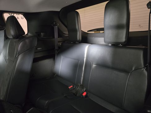 Used 2024 Mitsubishi Outlander SE Black Edition AWD/4WD image 12