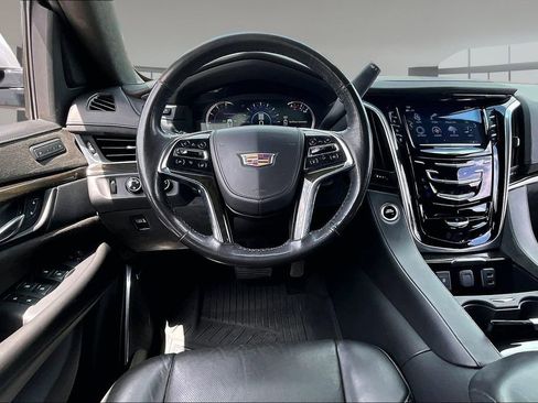 Used 2020 Cadillac Escalade ESV Platinum AWD/4WD image 5