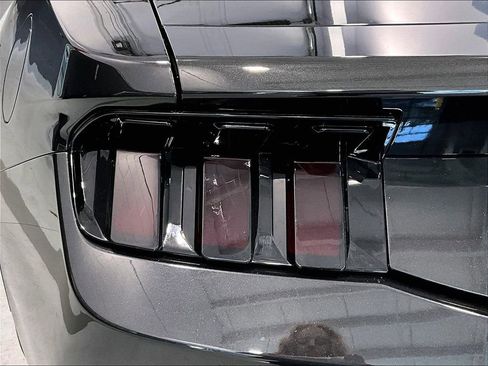 Used 2024 Ford Mustang GT Premium image 22