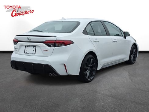 Used 2025 Toyota Corolla XSE image 5