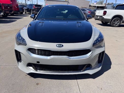 Used 2021 Kia Stinger GT image 2