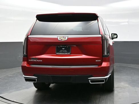Certified 2024 Cadillac Escalade Premium Luxury image 6