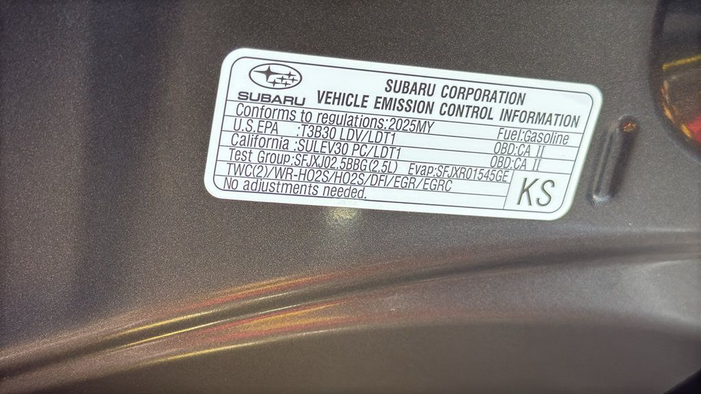Certified 2025 Subaru Crosstrek 2.5i Premium AWD/4WD image 28