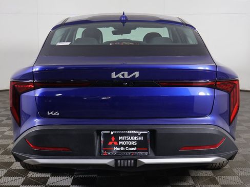 Used 2025 Kia K4 LXS image 10