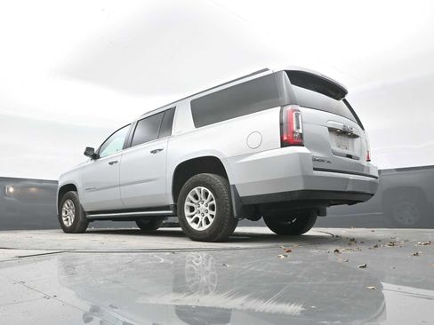 Used 2019 GMC Yukon XL SLT image 24