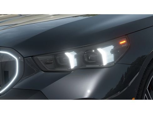 New 2026 BMW 530i xDrive w/ Executive Package image 6