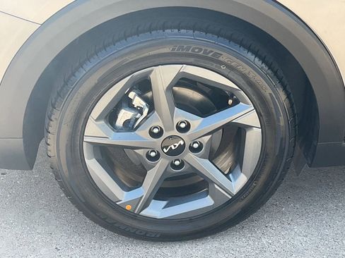 Used 2025 Kia K4 FWD image 7