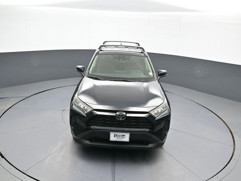 Used 2019 Toyota RAV4 LE image 33