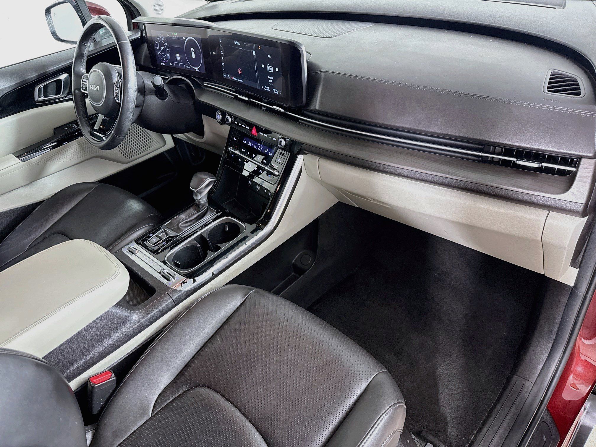 Used 2023 Kia Carnival SX FWD image 38