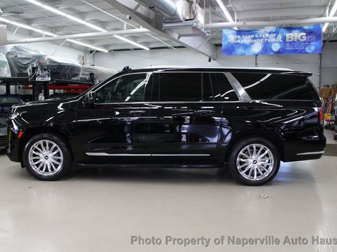 Used 2023 Cadillac Escalade ESV Premium Luxury AWD/4WD image 67