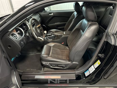 Used 2012 Ford Mustang Shelby GT500 image 31