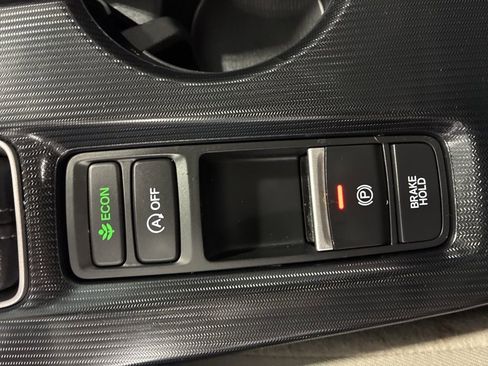 Used 2022 Honda Civic LX image 24