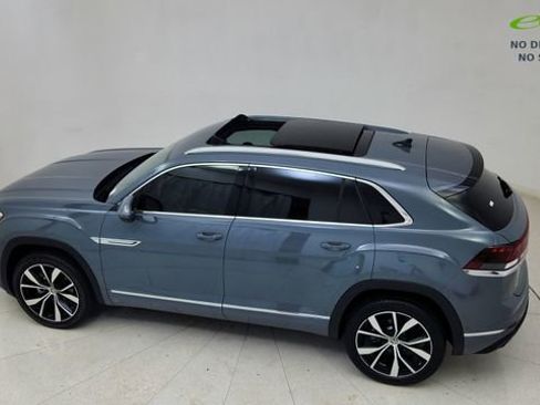 Used 2025 Volkswagen Atlas Cross Sport SEL Premium R-Line image 85