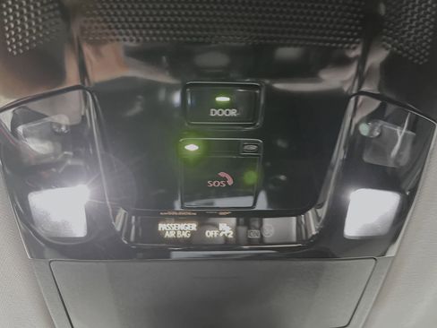 Used 2025 Lexus NX 250 FWD w/ Towing Package (2000 Lbs) image 21