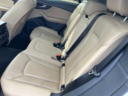 Used 2020 Audi Q8 Premium Plus w/ Premium Plus Package image 24