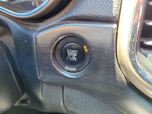 Used 2014 Jeep Grand Cherokee Altitude AWD/4WD image 30