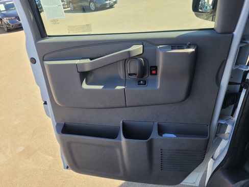 Used 2023 GMC Savana 2500 w/ Driver Convenience Package RWD image 14