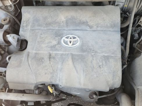 Used 2015 Toyota Sienna LE image 29