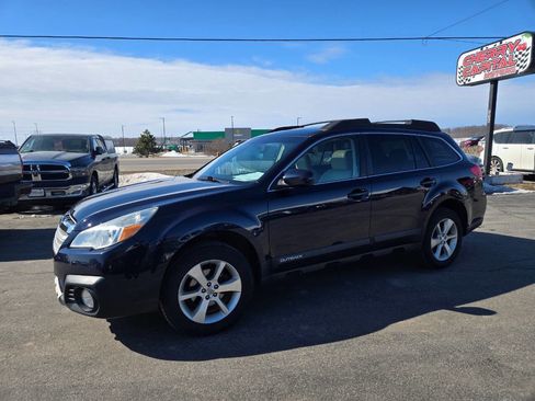 Used 2013 Subaru Outback 2.5i Limited w/ Moonroof Pkg image 2