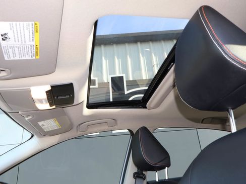 Used 2025 Nissan Altima 2.5 SR w/ SR Premium Package image 8