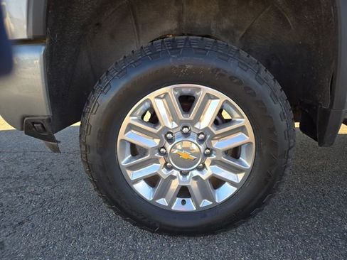 Used 2025 Chevrolet Silverado 3500 High Country w/ Technology Package image 6