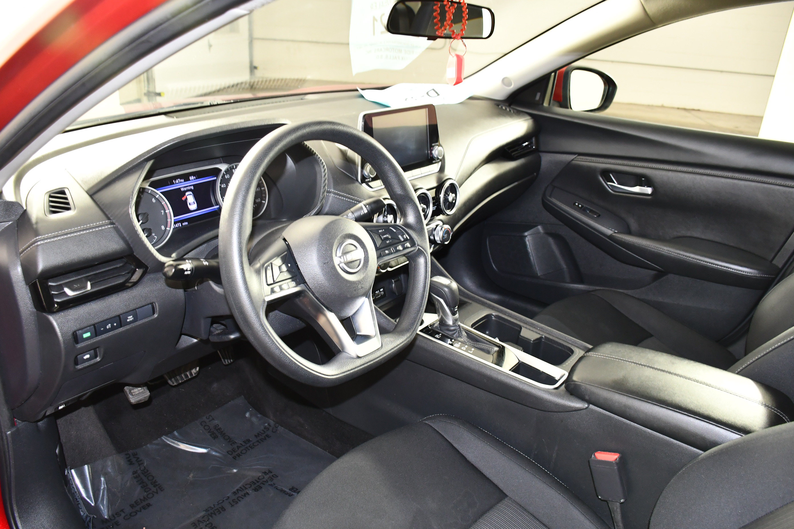 Used 2024 Nissan Sentra SV FWD image 2
