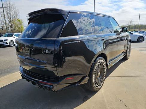 Used 2025 Land Rover Range Rover SE AWD/4WD image 9