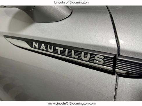 Used 2019 Lincoln Nautilus Reserve image 14